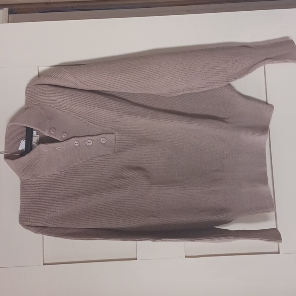 Women's sweater